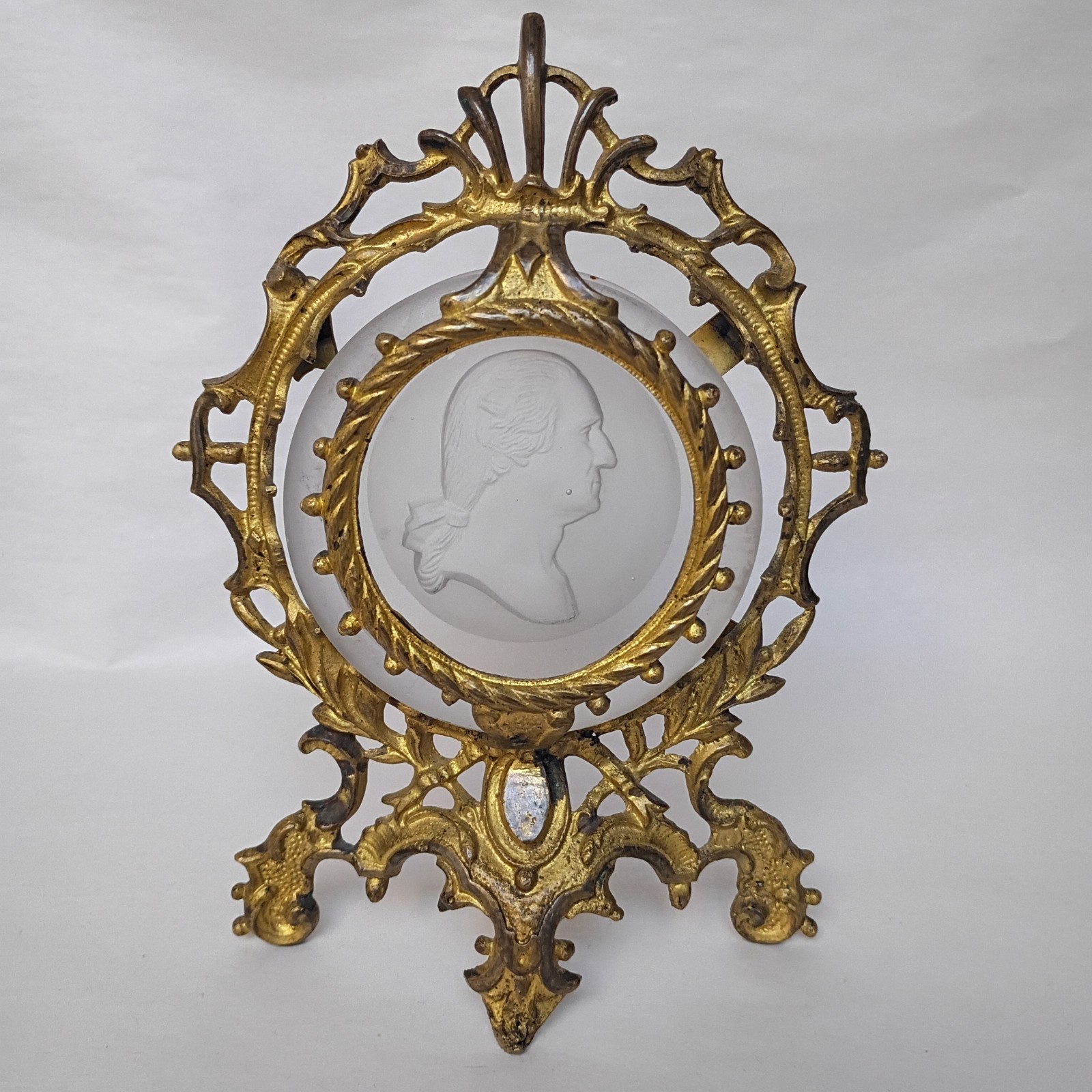 Gillinder Glass Paperweight frosted Bronze frame Washington ex cond