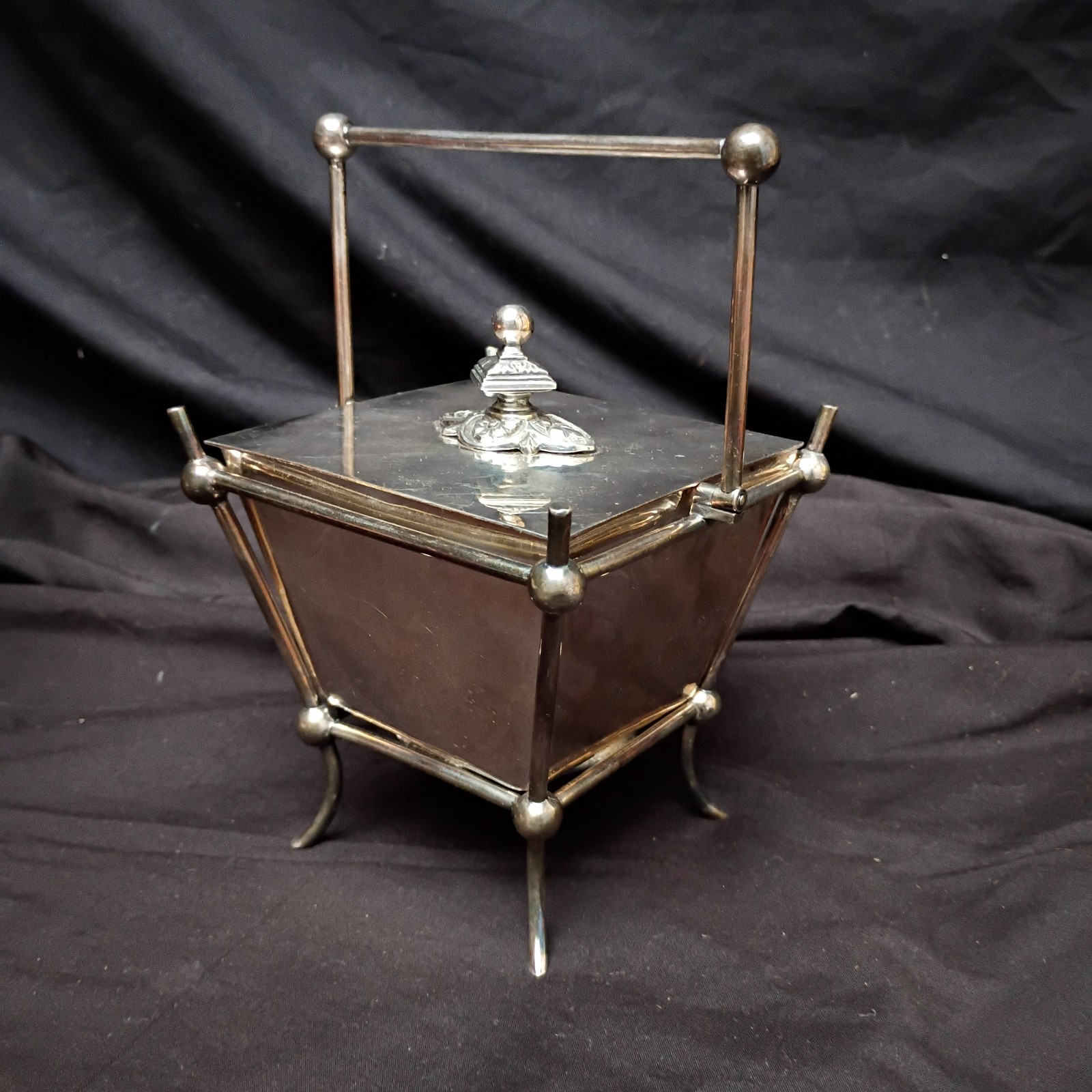 1883 Elkington & Co. 10955 Christopher Dresser Biscuit Box Silverplate Victorian