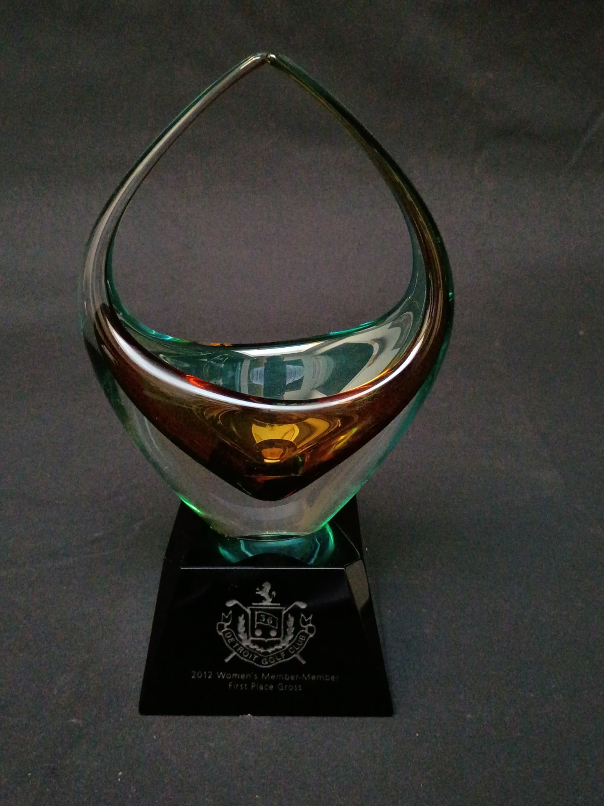 High end Detroit Club MCM Ladies Golf Trophy Art Glass Heavy Black Glass Base