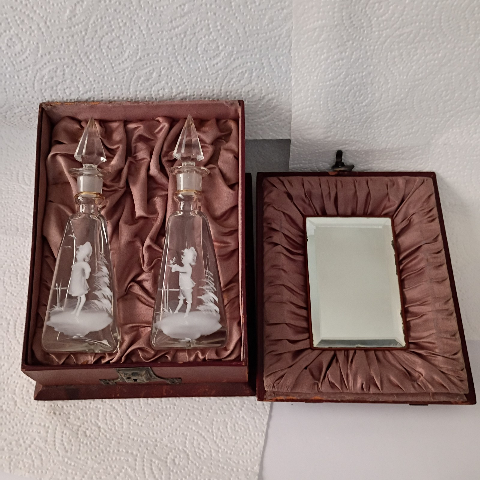 2 Antique Victorian Boxed Set Perfume Bottle Mary Gregory Glass w orig box